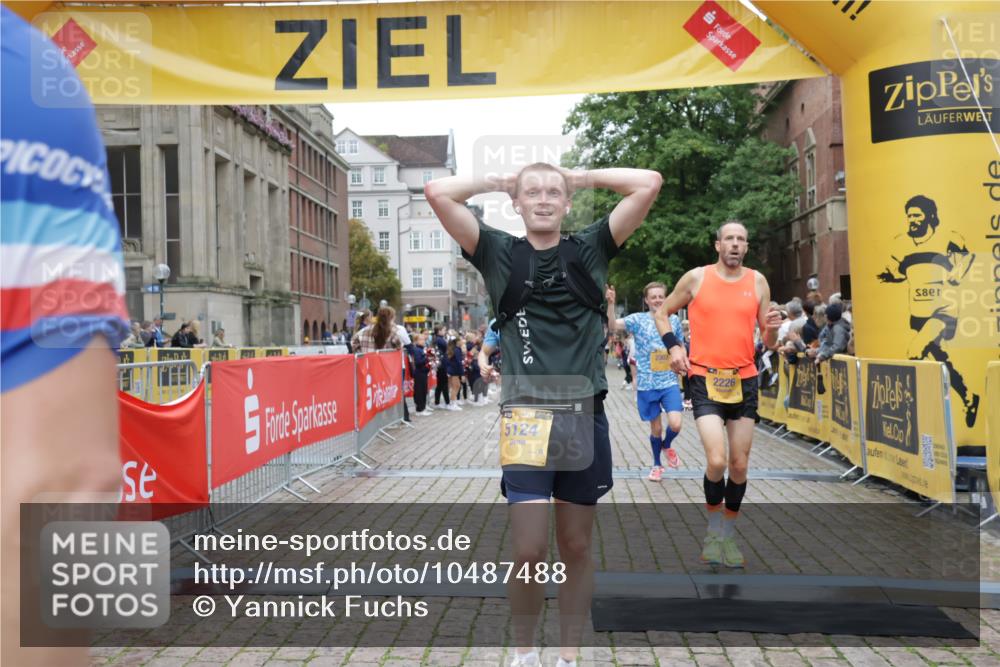 13.09.2026 - Kiel Lauf Yannick Fuchs http://msf.ph/oto/10487488 13.09.2026 10:28:37 Ziel 571, 760, 1558, 2072, 2606, 3825, 4356, 6421, 6673, 8426, 11701, 11789, 754, 2181, 2226, 2303, 2814, 3199, 3518, 4814, 7484, 10260, 10468, 10906, 11744, 12745, 369, 2673, 3756, 4054, 5213, 7096, 7361, 8581, 9704, 11278, 11786, 12308, 2226, 2303, 3199, 5124, 11744 meine-sportfotos.de