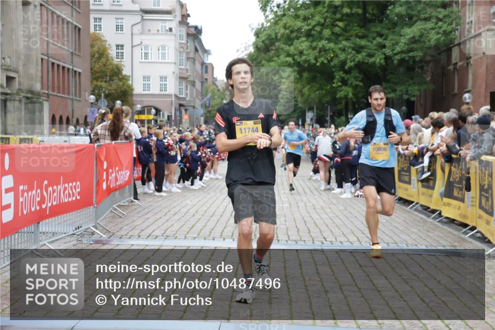 13.09.2026 - Kiel Lauf Yannick Fuchs http://msf.ph/oto/10487496 13.09.2026 10:28:40 Ziel 571, 760, 1558, 2606, 3825, 4356, 6673, 8426, 9704, 11701, 11789, 12308, 754, 2072, 2181, 2814, 3518, 4814, 6421, 7484, 10260, 10468, 10906, 11744, 12745, 369, 2673, 3756, 3951, 4054, 4410, 5213, 7096, 7361, 8581, 11278, 11786, 754, 2226, 2303, 3199, 5124, 10906, 11744 meine-sportfotos.de