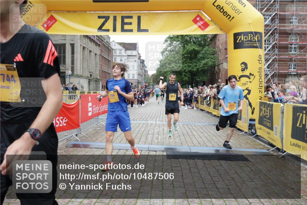 13.09.2026 - Kiel Lauf Yannick Fuchs http://msf.ph/oto/10487506 13.09.2026 10:28:44 Ziel 369, 571, 760, 1558, 3756, 4054, 4356, 7096, 7361, 8426, 9704, 11701, 11789, 12308, 571, 2072, 2181, 2606, 2814, 3518, 3825, 4814, 6421, 6673, 7484, 10260, 10468, 12745, 1514, 2152, 2673, 3951, 4410, 5213, 7426, 8581, 10163, 10539, 10547, 11278, 11786, 754, 2181, 2226, 2303, 2814, 3199, 4814, 10906, 11744 meine-sportfotos.de