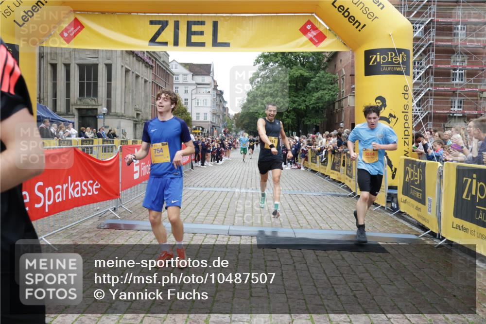 13.09.2026 - Kiel Lauf Yannick Fuchs http://msf.ph/oto/10487507 13.09.2026 10:28:44 Ziel 369, 571, 760, 1558, 3756, 4054, 4356, 7096, 7361, 8426, 9704, 11701, 11789, 12308, 571, 2072, 2181, 2606, 2814, 3518, 3825, 4814, 6421, 6673, 7484, 10260, 10468, 12745, 1514, 2152, 2673, 3951, 4410, 5213, 7426, 8581, 10163, 10539, 10547, 11278, 11786, 754, 2181, 2226, 2303, 2814, 3199, 4814, 10906, 11744 meine-sportfotos.de