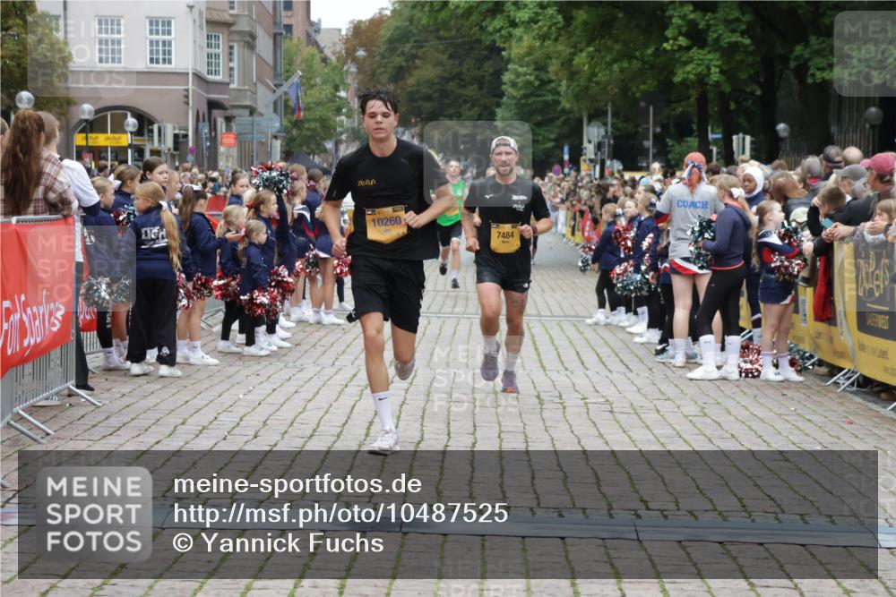 13.09.2026 - Kiel Lauf Yannick Fuchs http://msf.ph/oto/10487525 13.09.2026 10:28:57 Ziel 369, 2673, 3756, 3951, 4054, 4410, 5213, 7096, 8581, 10163, 10539, 10547, 11278, 11786, 369, 571, 760, 1558, 2072, 2606, 3756, 3825, 4356, 6421, 6673, 7096, 7361, 7484, 8426, 9704, 10260, 11701, 11789, 12308, 296, 494, 1514, 1716, 1891, 2152, 3370, 3926, 4190, 4470, 5584, 7426, 8072, 11855, 12125, 3518, 7484, 10260, 12745 meine-sportfotos.de