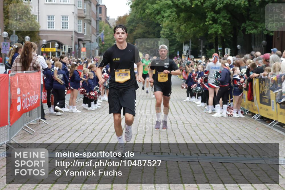 13.09.2026 - Kiel Lauf Yannick Fuchs http://msf.ph/oto/10487527 13.09.2026 10:28:57 Ziel 369, 2673, 3756, 3951, 4054, 4410, 5213, 7096, 8581, 10163, 10539, 10547, 11278, 11786, 369, 571, 760, 1558, 2072, 2606, 3756, 3825, 4356, 6421, 6673, 7096, 7361, 7484, 8426, 9704, 10260, 11701, 11789, 12308, 296, 494, 1514, 1716, 1891, 2152, 3370, 3926, 4190, 4470, 5584, 7426, 8072, 11855, 12125, 3518, 7484, 10260, 12745 meine-sportfotos.de
