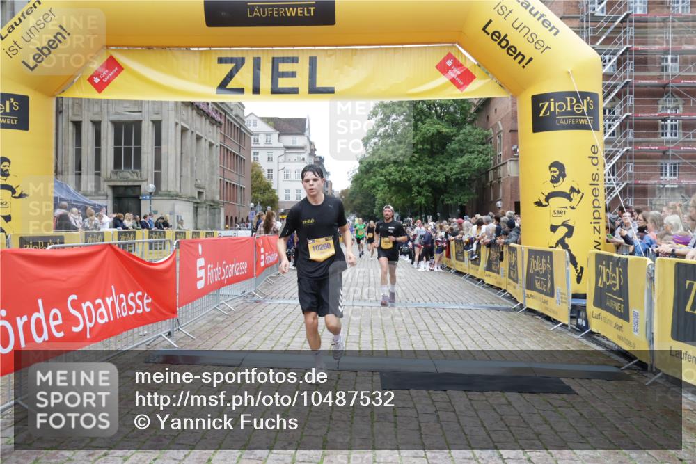 13.09.2026 - Kiel Lauf Yannick Fuchs http://msf.ph/oto/10487532 13.09.2026 10:28:59 Ziel 1514, 2152, 2673, 3951, 4054, 4410, 5213, 7426, 8581, 10163, 10539, 10547, 11278, 11786, 369, 571, 760, 1558, 2072, 2606, 3756, 3825, 4054, 4356, 6421, 6673, 7096, 7361, 7484, 8426, 9704, 11701, 11789, 12308, 296, 494, 1716, 1828, 1891, 3370, 3926, 4190, 4470, 5584, 8072, 10358, 10630, 11855, 12125, 7484, 10260 meine-sportfotos.de