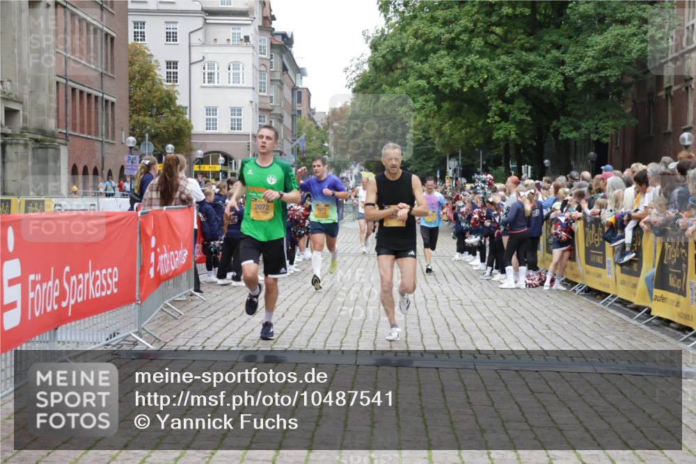 13.09.2026 - Kiel Lauf Yannick Fuchs http://msf.ph/oto/10487541 13.09.2026 10:29:03 Ziel 1514, 1716, 2152, 2673, 3370, 3951, 4190, 4410, 4470, 5213, 7426, 8581, 10163, 10539, 10547, 11278, 12125, 369, 571, 760, 1558, 2072, 2606, 3756, 3825, 4054, 4356, 6421, 6673, 7096, 7361, 8426, 9704, 11701, 11786, 11789, 12308, 296, 408, 494, 1828, 1891, 3926, 4744, 5584, 8072, 10358, 10630, 11855, 12332, 2072, 3825, 6421, 6673, 7484, 10260 meine-sportfotos.de