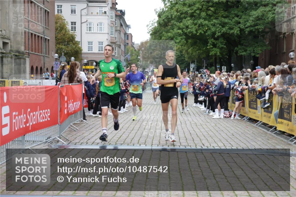 13.09.2026 - Kiel Lauf Yannick Fuchs http://msf.ph/oto/10487542 13.09.2026 10:29:03 Ziel 1514, 1716, 2152, 2673, 3370, 3951, 4190, 4410, 4470, 5213, 7426, 8581, 10163, 10539, 10547, 11278, 12125, 369, 571, 760, 1558, 2072, 2606, 3756, 3825, 4054, 4356, 6421, 6673, 7096, 7361, 8426, 9704, 11701, 11786, 11789, 12308, 296, 408, 494, 1828, 1891, 3926, 4744, 5584, 8072, 10358, 10630, 11855, 12332, 2072, 3825, 6421, 6673, 7484, 10260 meine-sportfotos.de