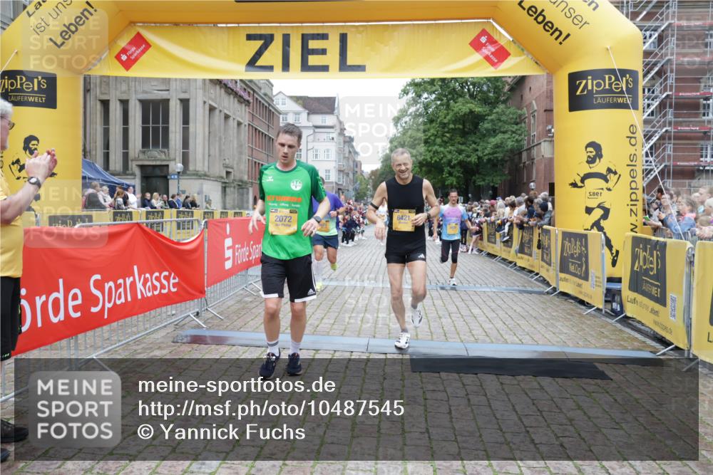 13.09.2026 - Kiel Lauf Yannick Fuchs http://msf.ph/oto/10487545 13.09.2026 10:29:05 Ziel 1514, 1716, 2152, 3370, 3951, 4190, 4410, 4470, 5213, 7426, 8072, 8581, 10163, 10539, 10547, 11278, 12125, 369, 571, 760, 1558, 2606, 2673, 3756, 3825, 4054, 4356, 6673, 7096, 7361, 8426, 8581, 9704, 11701, 11786, 11789, 12308, 296, 408, 494, 1828, 1891, 3926, 4744, 5143, 5584, 10358, 10630, 11594, 11855, 12332, 2072, 2606, 3825, 6421, 6673, 7484, 10260 meine-sportfotos.de