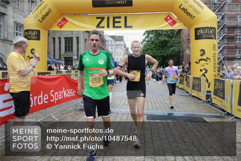13.09.2026 - Kiel Lauf Yannick Fuchs http://msf.ph/oto/10487548 13.09.2026 10:29:06 Ziel 1514, 1716, 2152, 3370, 3926, 3951, 4190, 4410, 4470, 5213, 7426, 8072, 10163, 10539, 10547, 11278, 12125, 369, 571, 760, 1558, 2606, 2673, 3756, 3825, 4054, 4356, 5213, 6673, 7096, 7361, 8426, 8581, 9704, 11278, 11701, 11786, 11789, 12308, 296, 408, 494, 1828, 1891, 4744, 5143, 5584, 9984, 10358, 10630, 11222, 11462, 11594, 11855, 12332, 571, 2072, 2606, 3825, 6421, 6673, 7484 meine-sportfotos.de