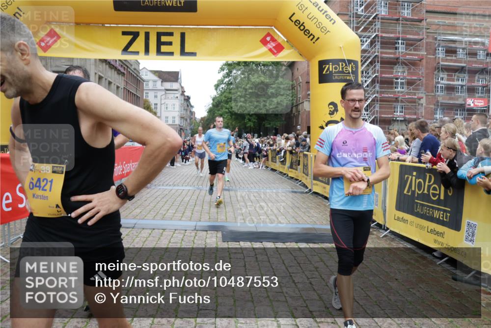 13.09.2026 - Kiel Lauf Yannick Fuchs http://msf.ph/oto/10487553 13.09.2026 10:29:08 Ziel 494, 1514, 1716, 1891, 2152, 3370, 3926, 3951, 4190, 4410, 4470, 5584, 7426, 8072, 10163, 10539, 10547, 11855, 12125, 369, 571, 760, 1558, 2606, 2673, 3756, 4054, 4356, 5213, 7096, 7361, 8426, 8581, 9704, 11278, 11701, 11786, 11789, 12308, 296, 408, 1828, 4744, 5143, 9984, 10233, 10358, 10630, 11222, 11462, 11594, 12332, 571, 1558, 2072, 2606, 3825, 6421, 6673, 8426, 11789 meine-sportfotos.de