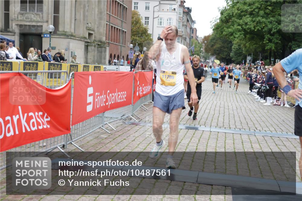 13.09.2026 - Kiel Lauf Yannick Fuchs http://msf.ph/oto/10487561 13.09.2026 10:29:12 Ziel 296, 494, 1514, 1716, 1891, 2152, 3370, 3926, 4190, 4470, 5584, 7426, 8072, 11855, 12125, 369, 760, 2673, 3756, 3951, 4054, 4356, 4410, 5213, 7096, 7361, 8581, 9704, 10163, 10539, 10547, 11278, 11701, 11786, 12308, 408, 878, 1828, 4744, 5143, 9984, 10233, 10358, 10630, 11222, 11462, 11594, 12332, 571, 1558, 2606, 3825, 4356, 6673, 8426, 11789 meine-sportfotos.de
