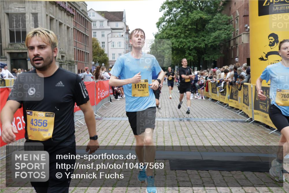 13.09.2026 - Kiel Lauf Yannick Fuchs http://msf.ph/oto/10487569 13.09.2026 10:29:18 Ziel 296, 408, 494, 1828, 1891, 3926, 4470, 4744, 5584, 8072, 10358, 10630, 11855, 12332, 369, 1514, 1716, 2152, 2673, 3370, 3756, 3951, 4054, 4190, 4410, 4470, 5213, 7096, 7361, 7426, 8581, 9704, 10163, 10539, 10547, 11278, 11786, 12125, 12308, 259, 878, 3177, 4336, 5143, 9984, 10233, 10624, 11222, 11462, 11594, 12093, 12675, 760, 1558, 4356, 7361, 9704, 11701, 12308 meine-sportfotos.de