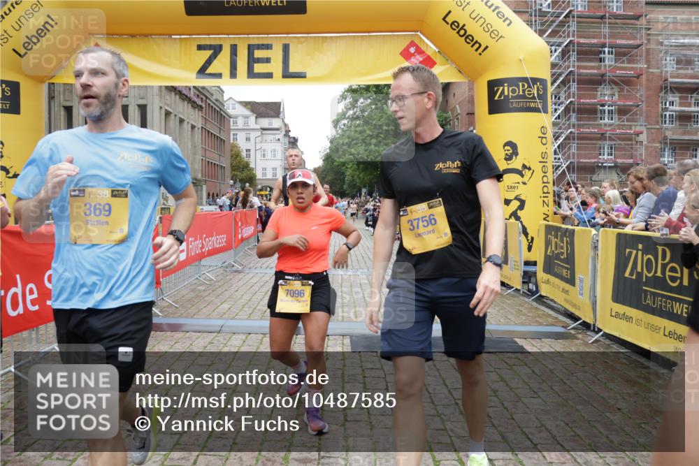 13.09.2026 - Kiel Lauf Yannick Fuchs http://msf.ph/oto/10487585 13.09.2026 10:29:24 Ziel 296, 408, 1828, 4744, 5143, 9984, 10233, 10358, 10630, 11222, 11462, 11594, 12332, 296, 494, 1514, 1716, 1891, 2152, 2673, 3370, 3926, 3951, 4054, 4190, 4410, 4470, 5213, 5584, 7426, 8072, 8581, 10163, 10539, 10547, 11278, 11786, 11855, 12125, 259, 878, 3177, 4336, 6126, 10624, 12093, 12119, 12290, 12675, 369, 760, 3756, 4054, 7096, 7361, 9704, 11701, 11786, 12308 meine-sportfotos.de