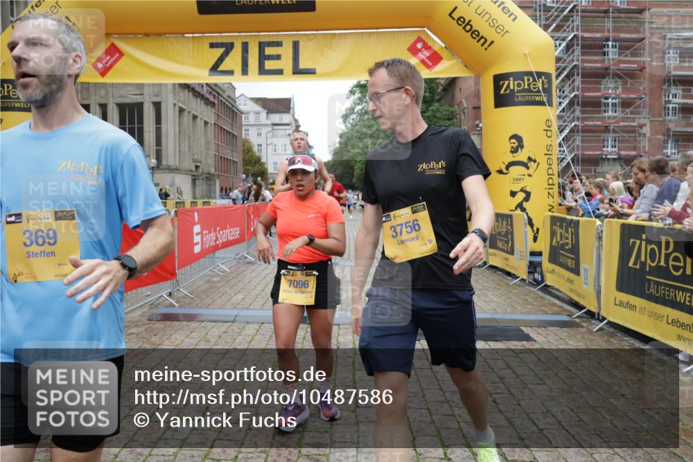 13.09.2026 - Kiel Lauf Yannick Fuchs http://msf.ph/oto/10487586 13.09.2026 10:29:24 Ziel 296, 408, 1828, 4744, 5143, 9984, 10233, 10358, 10630, 11222, 11462, 11594, 12332, 296, 494, 1514, 1716, 1891, 2152, 2673, 3370, 3926, 3951, 4054, 4190, 4410, 4470, 5213, 5584, 7426, 8072, 8581, 10163, 10539, 10547, 11278, 11786, 11855, 12125, 259, 878, 3177, 4336, 6126, 10624, 12093, 12119, 12290, 12675, 369, 760, 3756, 4054, 7096, 7361, 9704, 11701, 11786, 12308 meine-sportfotos.de