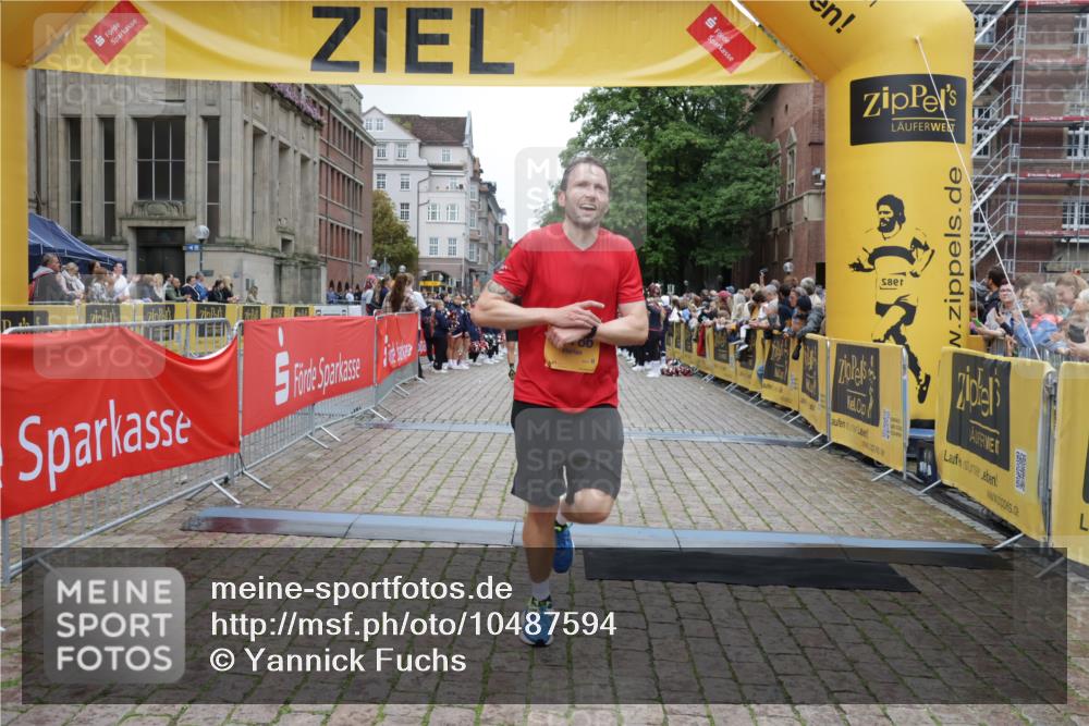 13.09.2026 - Kiel Lauf Yannick Fuchs http://msf.ph/oto/10487594 13.09.2026 10:29:27 Ziel 408, 878, 1828, 4744, 5143, 9984, 10233, 10358, 10630, 11222, 11462, 11594, 12332, 296, 494, 1514, 1716, 1891, 2152, 2673, 3370, 3926, 3951, 4190, 4410, 4470, 5213, 5584, 7426, 8072, 8581, 10163, 10539, 10547, 11278, 11855, 12125, 259, 3177, 4336, 5624, 6126, 6169, 10624, 12093, 12119, 12290, 12591, 12675, 369, 2673, 3756, 4054, 7096, 7361, 8581, 11786 meine-sportfotos.de