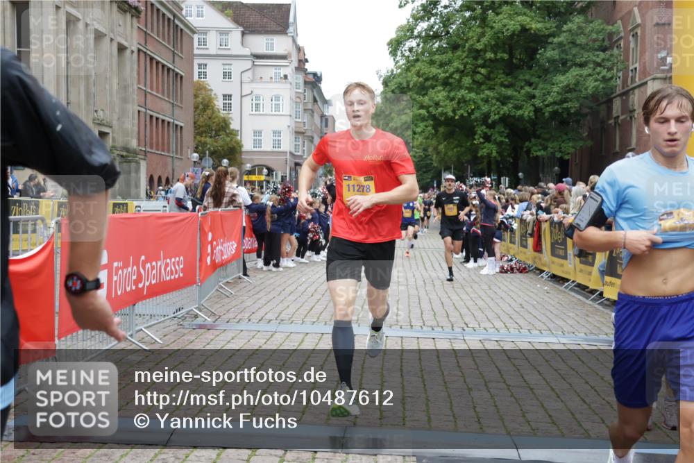 13.09.2026 - Kiel Lauf Yannick Fuchs http://msf.ph/oto/10487612 13.09.2026 10:29:32 Ziel 259, 408, 878, 3177, 4336, 4744, 5143, 9984, 10233, 10624, 11222, 11462, 11594, 12093, 12675, 296, 494, 1514, 1716, 1828, 1891, 2152, 3370, 3926, 3951, 4190, 4410, 4470, 5584, 7426, 8072, 10163, 10358, 10539, 10547, 10630, 11855, 12125, 12332, 5624, 6126, 6169, 8140, 12119, 12290, 12591, 2673, 3951, 4410, 5213, 8581, 11278, 11786 meine-sportfotos.de
