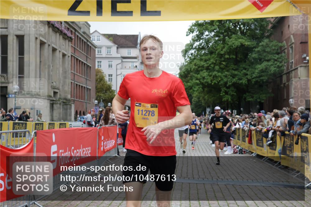 13.09.2026 - Kiel Lauf Yannick Fuchs http://msf.ph/oto/10487613 13.09.2026 10:29:32 Ziel 259, 408, 878, 3177, 4336, 4744, 5143, 9984, 10233, 10624, 11222, 11462, 11594, 12093, 12675, 296, 494, 1514, 1716, 1828, 1891, 2152, 3370, 3926, 3951, 4190, 4410, 4470, 5584, 7426, 8072, 10163, 10358, 10539, 10547, 10630, 11855, 12125, 12332, 5624, 6126, 6169, 8140, 12119, 12290, 12591, 2673, 3951, 4410, 5213, 8581, 11278, 11786 meine-sportfotos.de