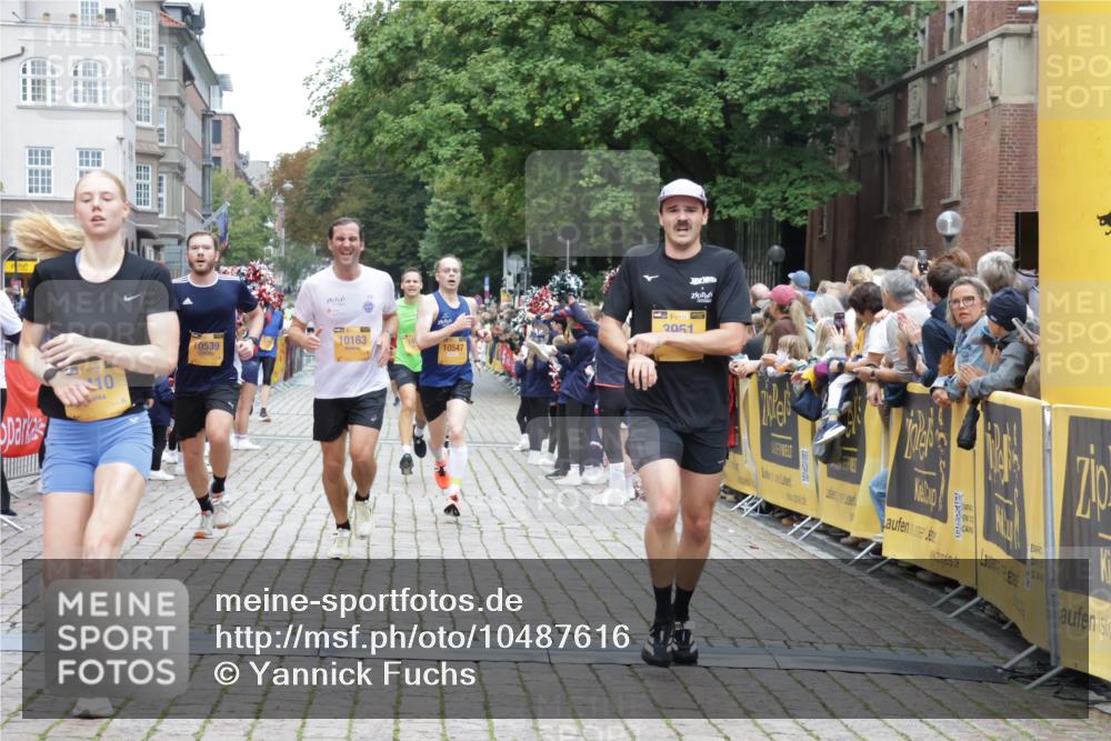 13.09.2026 - Kiel Lauf Yannick Fuchs http://msf.ph/oto/10487616 13.09.2026 10:29:34 Ziel 259, 878, 3177, 4336, 5143, 9984, 10233, 10624, 11222, 11462, 11594, 12093, 12675, 296, 408, 494, 1514, 1716, 1828, 1891, 2152, 3370, 3926, 3951, 4190, 4410, 4470, 4744, 5584, 7426, 8072, 10163, 10358, 10539, 10547, 10630, 11855, 12125, 12332, 5624, 6126, 6169, 8140, 10476, 12119, 12290, 12591, 2673, 3951, 4410, 5213, 8581, 10163, 10539, 10547, 11278 meine-sportfotos.de