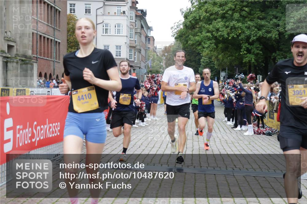13.09.2026 - Kiel Lauf Yannick Fuchs http://msf.ph/oto/10487620 13.09.2026 10:29:35 Ziel 259, 878, 3177, 4336, 5143, 9984, 10233, 10624, 11222, 11462, 11594, 12093, 12675, 296, 408, 494, 1514, 1716, 1828, 1891, 2152, 3370, 3926, 4190, 4470, 4744, 5143, 5584, 7426, 8072, 10163, 10358, 10539, 10547, 10630, 11594, 11855, 12125, 12332, 5624, 6126, 6169, 8140, 10476, 12119, 12290, 12591, 1514, 2152, 2673, 3951, 4410, 5213, 7426, 8581, 10163, 10539, 10547, 11278 meine-sportfotos.de