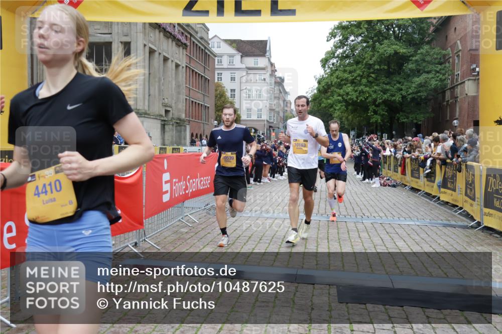 13.09.2026 - Kiel Lauf Yannick Fuchs http://msf.ph/oto/10487625 13.09.2026 10:29:36 Ziel 259, 878, 3177, 4336, 6126, 9984, 10233, 10624, 11222, 11462, 12093, 12119, 12675, 296, 408, 494, 1514, 1716, 1828, 1891, 2152, 3370, 3926, 4190, 4470, 4744, 5143, 5584, 7426, 8072, 9984, 10163, 10358, 10539, 10547, 10630, 11222, 11462, 11594, 11855, 12125, 12332, 5624, 6169, 8140, 10476, 12290, 12591, 1514, 2152, 2673, 3951, 4410, 5213, 7426, 8581, 10163, 10539, 10547, 11278 meine-sportfotos.de