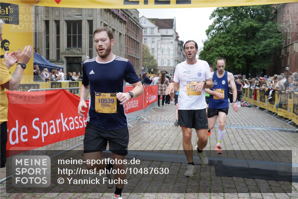 13.09.2026 - Kiel Lauf Yannick Fuchs http://msf.ph/oto/10487630 13.09.2026 10:29:37 Ziel 259, 878, 3177, 4336, 6126, 10233, 10624, 12093, 12119, 12290, 12675, 296, 408, 494, 1514, 1716, 1828, 1891, 2152, 3370, 3926, 4190, 4470, 4744, 5143, 5584, 7426, 8072, 9984, 10233, 10358, 10630, 11222, 11462, 11594, 11855, 12125, 12332, 5624, 6169, 8140, 10476, 12591, 12737, 1514, 2152, 3370, 3951, 4410, 5213, 7426, 8581, 10163, 10539, 10547, 11278 meine-sportfotos.de