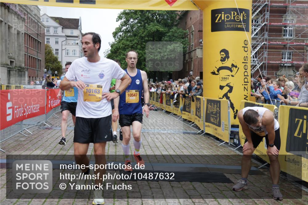 13.09.2026 - Kiel Lauf Yannick Fuchs http://msf.ph/oto/10487632 13.09.2026 10:29:37 Ziel 259, 878, 3177, 4336, 6126, 10233, 10624, 12093, 12119, 12290, 12675, 296, 408, 494, 1514, 1716, 1828, 1891, 2152, 3370, 3926, 4190, 4470, 4744, 5143, 5584, 7426, 8072, 9984, 10233, 10358, 10630, 11222, 11462, 11594, 11855, 12125, 12332, 5624, 6169, 8140, 10476, 12591, 12737, 1514, 2152, 3370, 3951, 4410, 5213, 7426, 8581, 10163, 10539, 10547, 11278 meine-sportfotos.de