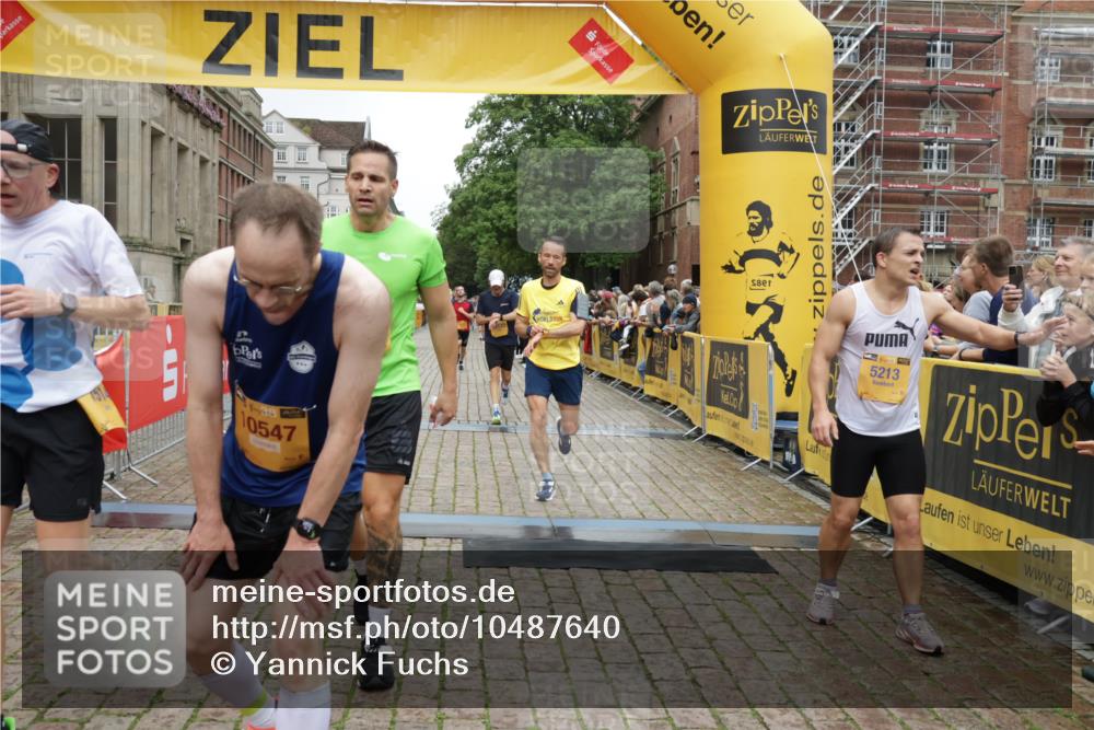 13.09.2026 - Kiel Lauf Yannick Fuchs http://msf.ph/oto/10487640 13.09.2026 10:29:40 Ziel 259, 878, 3177, 4336, 6126, 6169, 10624, 12093, 12119, 12290, 12591, 12675, 296, 408, 494, 1716, 1828, 1891, 3370, 3926, 4190, 4470, 4744, 5143, 5584, 8072, 9984, 10233, 10358, 10630, 11222, 11462, 11594, 11855, 12125, 12332, 5624, 5864, 8140, 9584, 10476, 12737, 1514, 1716, 2152, 3370, 3951, 4190, 4410, 4470, 7426, 10163, 10539, 10547, 12125 meine-sportfotos.de