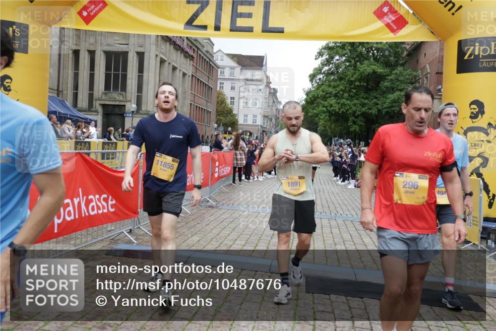 13.09.2026 - Kiel Lauf Yannick Fuchs http://msf.ph/oto/10487676 13.09.2026 10:29:51 Ziel 5624, 6126, 6169, 8140, 10476, 12119, 12290, 12591, 259, 408, 878, 1828, 3177, 4336, 4744, 5143, 6126, 9984, 10233, 10358, 10624, 10630, 11222, 11462, 11594, 12093, 12119, 12332, 12675, 563, 3826, 5082, 5575, 5864, 7152, 8582, 9584, 12737, 296, 494, 1828, 1891, 3926, 5584, 8072, 10358, 10630, 11855 meine-sportfotos.de