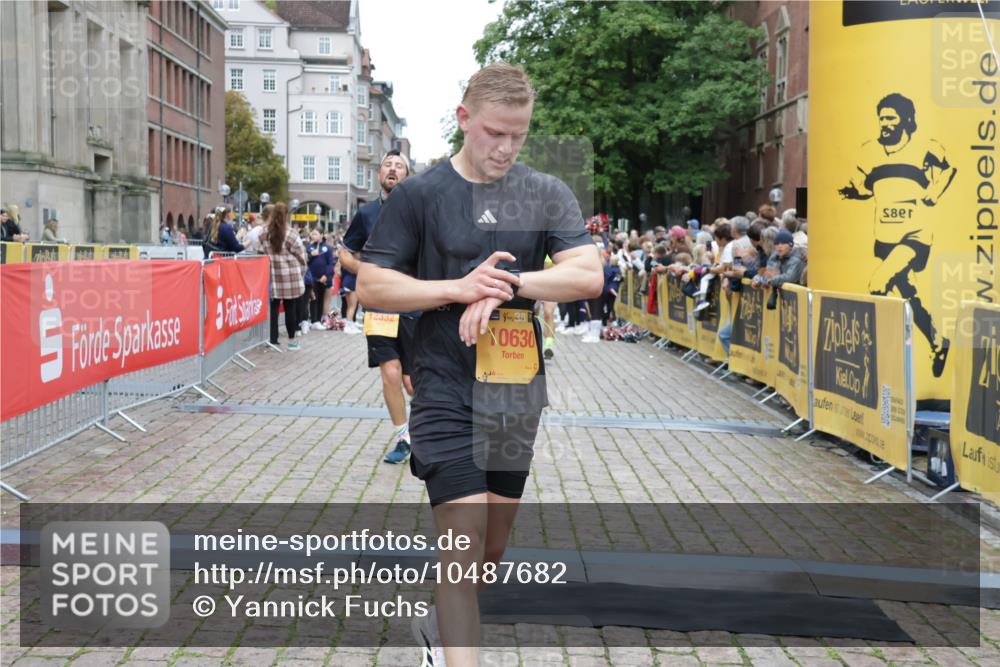 13.09.2026 - Kiel Lauf Yannick Fuchs http://msf.ph/oto/10487682 13.09.2026 10:29:56 Ziel 5624, 5864, 8140, 9584, 10476, 12737, 259, 408, 878, 3177, 4336, 4744, 5143, 5624, 6126, 6169, 9984, 10233, 10624, 11222, 11462, 11594, 12093, 12119, 12290, 12332, 12591, 12675, 556, 563, 3826, 4837, 5082, 5575, 7152, 7691, 7818, 8582, 9644, 9669, 296, 408, 1828, 4744, 10358, 10630, 12332 meine-sportfotos.de