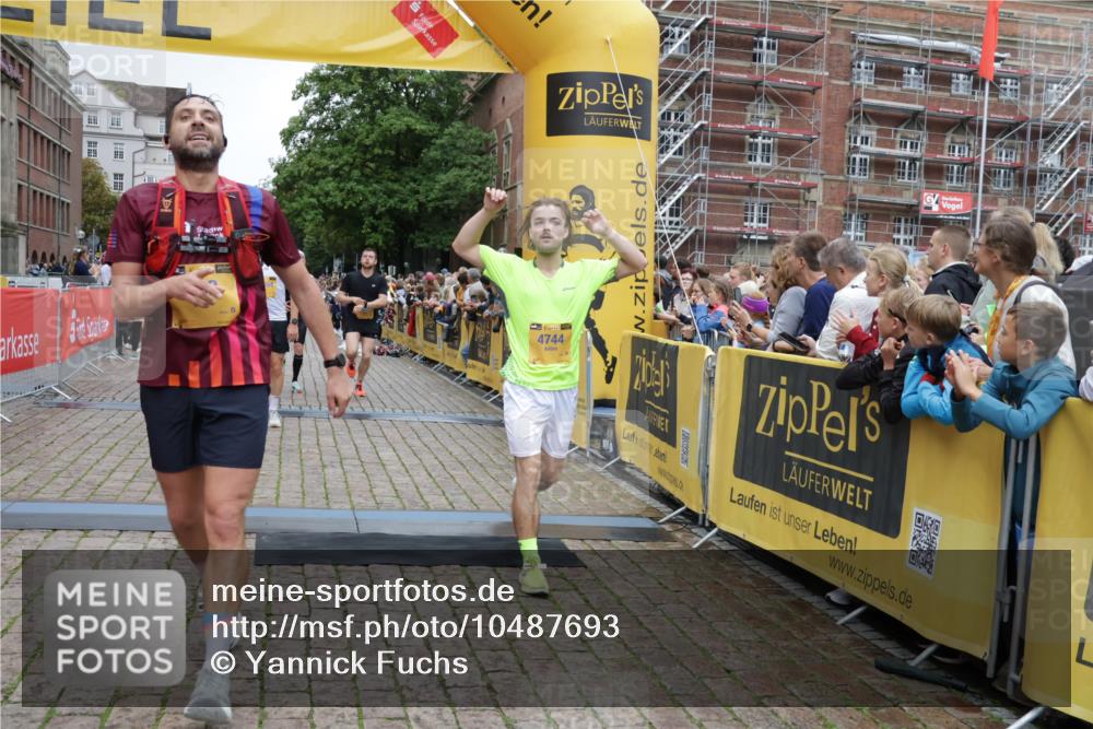 13.09.2026 - Kiel Lauf Yannick Fuchs http://msf.ph/oto/10487693 13.09.2026 10:30:00 Ziel 3826, 5575, 5864, 9584, 10476, 12737, 259, 878, 3177, 4336, 5143, 5624, 6126, 6169, 8140, 9984, 10233, 10624, 11222, 11462, 11594, 12093, 12119, 12290, 12591, 12675, 556, 563, 4471, 4477, 4837, 5082, 7152, 7691, 7818, 8582, 9644, 9669, 10019, 10129, 11781, 12491, 408, 1828, 4744, 5143, 9984, 10233, 10358, 10630, 11222, 11462, 11594, 12332 meine-sportfotos.de