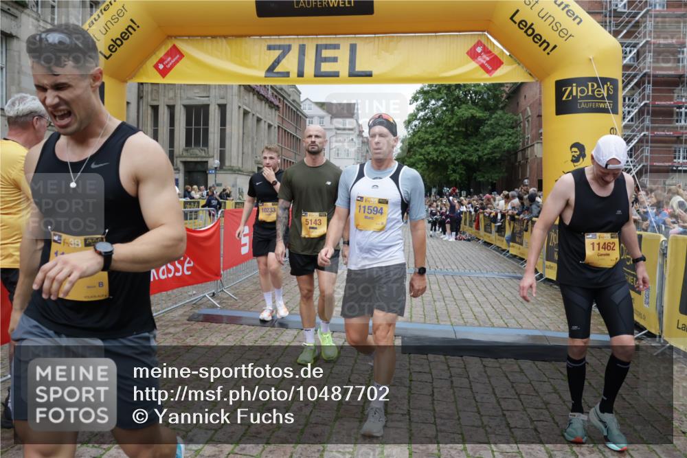13.09.2026 - Kiel Lauf Yannick Fuchs http://msf.ph/oto/10487702 13.09.2026 10:30:04 Ziel 3826, 5082, 5575, 5864, 7152, 8582, 9584, 10476, 12737, 259, 878, 3177, 4336, 5624, 6126, 6169, 8140, 10476, 10624, 12093, 12119, 12290, 12591, 12675, 556, 563, 1454, 2762, 4438, 4471, 4477, 4837, 5384, 7691, 7818, 9644, 9669, 10019, 10129, 11781, 12491, 408, 878, 4744, 5143, 9984, 10233, 11222, 11462, 11594 meine-sportfotos.de