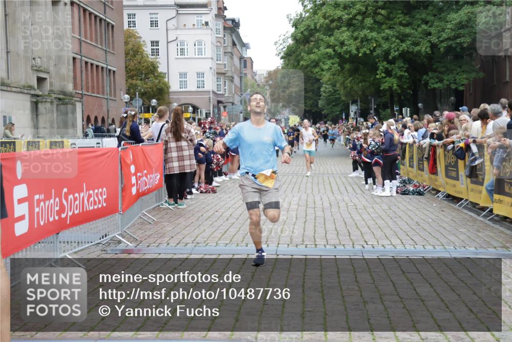 13.09.2026 - Kiel Lauf Yannick Fuchs http://msf.ph/oto/10487736 13.09.2026 10:30:29 Ziel 314, 629, 1203, 1454, 1734, 2149, 2379, 2441, 2756, 2762, 4438, 4471, 4477, 5384, 5967, 7703, 7844, 8122, 9060, 10129, 11781, 12491, 556, 563, 3826, 4471, 4477, 4837, 5082, 5575, 5864, 7152, 7691, 7818, 8582, 9584, 9644, 9669, 10019, 10129, 10476, 11781, 12491, 12737, 457, 4287, 5268, 5592, 5745, 6291, 8862, 9866, 9868, 10368, 11237, 12566, 8140, 10476, 12737 meine-sportfotos.de