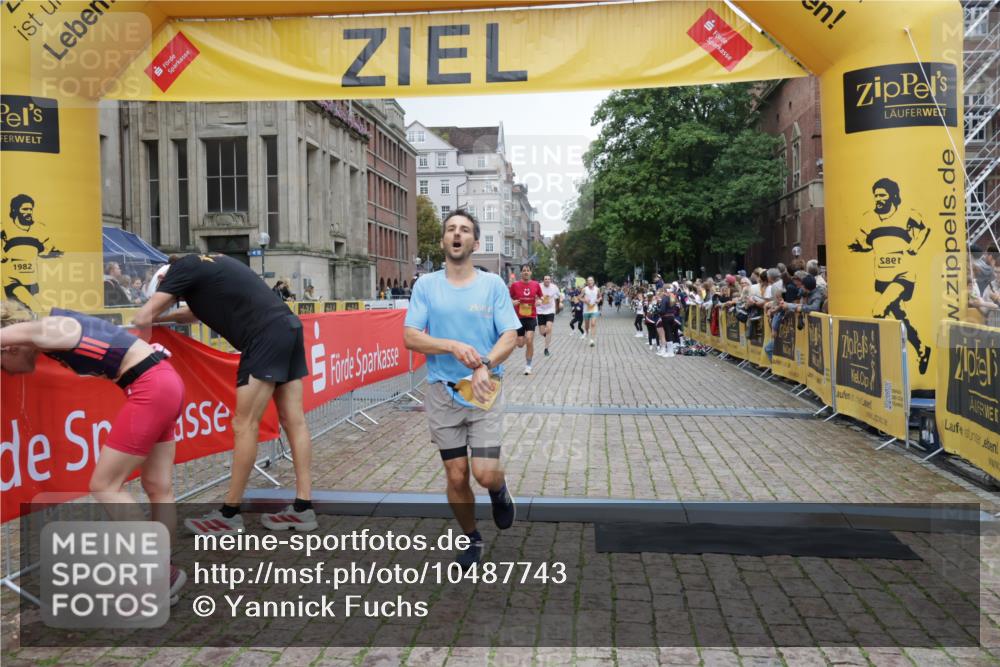 13.09.2026 - Kiel Lauf Yannick Fuchs http://msf.ph/oto/10487743 13.09.2026 10:30:30 Ziel 314, 629, 1203, 1454, 1734, 2149, 2379, 2441, 2756, 2762, 4287, 4438, 5384, 5967, 7703, 7844, 8122, 9060, 556, 563, 3826, 4471, 4477, 4837, 5082, 5575, 5864, 7152, 7691, 7818, 8582, 9584, 9644, 9669, 10019, 10129, 11781, 12491, 12737, 457, 1726, 5268, 5592, 5745, 6291, 8862, 9866, 9868, 10368, 11237, 12566, 8140, 9584, 10476, 12737 meine-sportfotos.de