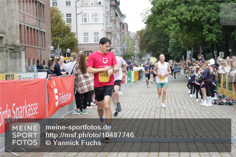 13.09.2026 - Kiel Lauf Yannick Fuchs http://msf.ph/oto/10487746 13.09.2026 10:30:31 Ziel 314, 457, 629, 1203, 1454, 1734, 2149, 2379, 2441, 2756, 2762, 4287, 4438, 5384, 5592, 5967, 7703, 7844, 8122, 9060, 556, 563, 2762, 3826, 4471, 4477, 4837, 5082, 5575, 5864, 7152, 7691, 7818, 8582, 9584, 9644, 9669, 10019, 10129, 11781, 12491, 12737, 1726, 5268, 5745, 6291, 8862, 9866, 9868, 10368, 11237, 12566, 5864, 8140, 9584, 10476, 12737 meine-sportfotos.de