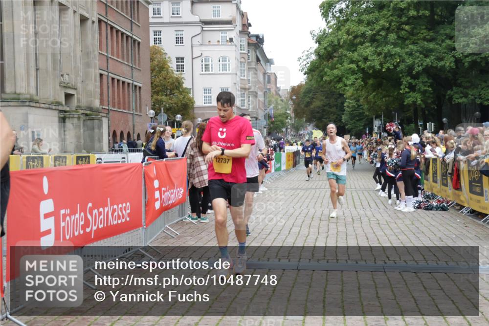 13.09.2026 - Kiel Lauf Yannick Fuchs http://msf.ph/oto/10487748 13.09.2026 10:30:32 Ziel 314, 457, 629, 1203, 1454, 1734, 2149, 2379, 2441, 2756, 4287, 4438, 5384, 5592, 5745, 5967, 7703, 7844, 8122, 9060, 10368, 11237, 556, 563, 2762, 3826, 4471, 4477, 4837, 5082, 5575, 5864, 7152, 7691, 7818, 8582, 9584, 9644, 9669, 10019, 10129, 11781, 12491, 12737, 1574, 1726, 5268, 6291, 8862, 9866, 9868, 12566, 5864, 9584, 10476, 12737 meine-sportfotos.de