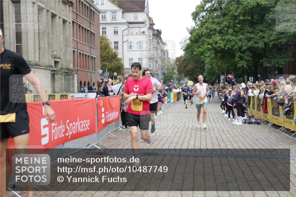 13.09.2026 - Kiel Lauf Yannick Fuchs http://msf.ph/oto/10487749 13.09.2026 10:30:32 Ziel 314, 457, 629, 1203, 1454, 1734, 2149, 2379, 2441, 2756, 4287, 4438, 5384, 5592, 5745, 5967, 7703, 7844, 8122, 9060, 10368, 11237, 556, 563, 2762, 3826, 4471, 4477, 4837, 5082, 5575, 5864, 7152, 7691, 7818, 8582, 9584, 9644, 9669, 10019, 10129, 11781, 12491, 12737, 1574, 1726, 5268, 6291, 8862, 9866, 9868, 12566, 5864, 9584, 10476, 12737 meine-sportfotos.de