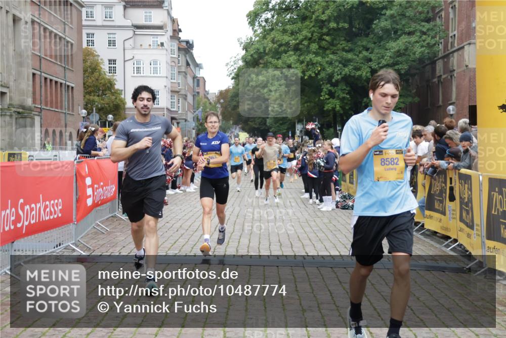 13.09.2026 - Kiel Lauf Yannick Fuchs http://msf.ph/oto/10487774 13.09.2026 10:30:44 Ziel 457, 2379, 2441, 4287, 5268, 5592, 5745, 6291, 8862, 9060, 9866, 9868, 10368, 11237, 12566, 314, 556, 563, 629, 1203, 1454, 1734, 2149, 2379, 2441, 2756, 2762, 4438, 4471, 4477, 4837, 5384, 5967, 7152, 7691, 7703, 7818, 7844, 8122, 9060, 9644, 9669, 10019, 10129, 11781, 12491, 419, 967, 1187, 1574, 1726, 3298, 4933, 6450, 9919, 10543, 11040, 11669, 563, 3826, 5082, 5575, 7152, 7818, 8582 meine-sportfotos.de