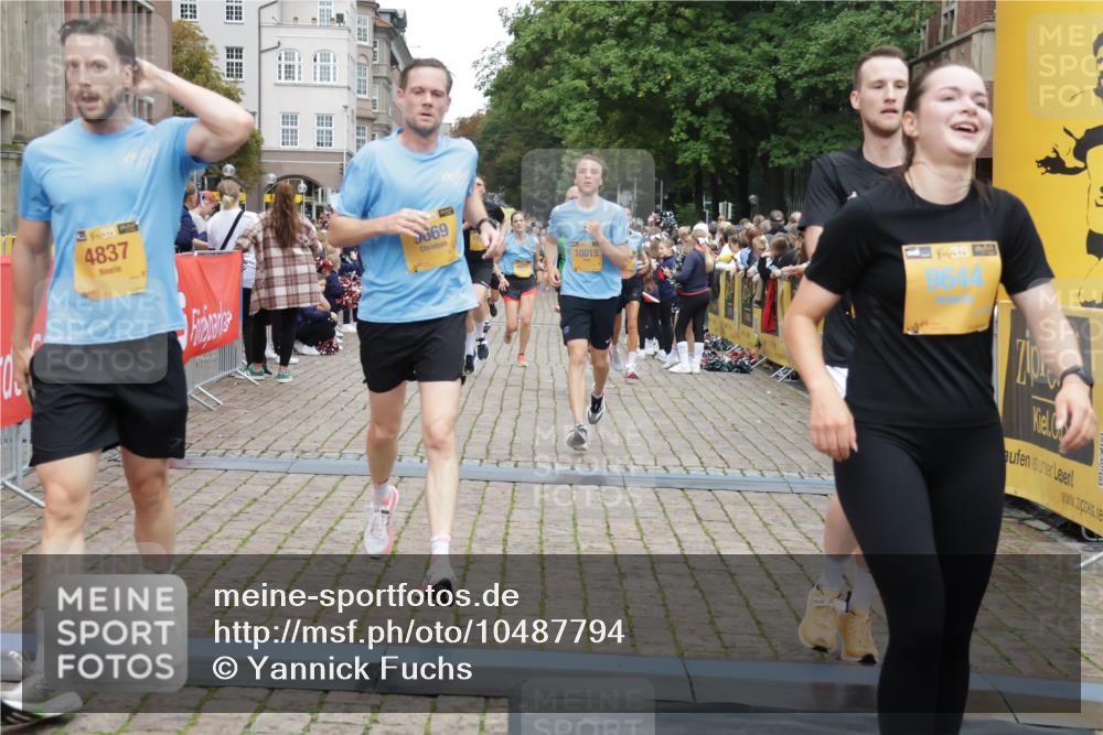 13.09.2026 - Kiel Lauf Yannick Fuchs http://msf.ph/oto/10487794 13.09.2026 10:30:51 Ziel 1574, 1726, 3298, 4933, 5268, 6291, 6450, 8862, 9866, 9868, 10543, 12566, 314, 457, 556, 629, 1203, 1454, 1734, 2149, 2379, 2441, 2756, 2762, 4287, 4438, 4471, 4477, 5384, 5592, 5745, 5967, 6291, 7703, 7844, 8122, 8862, 9060, 9669, 10019, 10129, 10368, 11237, 11781, 12491, 419, 967, 1187, 5612, 7330, 9919, 11040, 11669, 556, 563, 4471, 4477, 4837, 7152, 7691, 7818, 9644, 9669, 10019, 10129, 11781, 12491 meine-sportfotos.de