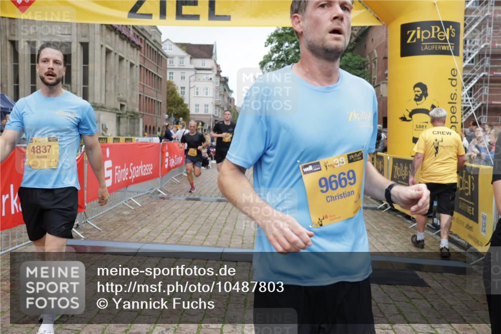 13.09.2026 - Kiel Lauf Yannick Fuchs http://msf.ph/oto/10487803 13.09.2026 10:30:53 Ziel 1574, 1726, 3298, 4933, 5268, 6450, 9866, 9868, 10543, 12566, 314, 457, 629, 1203, 1454, 1734, 2149, 2379, 2441, 2756, 2762, 4287, 4438, 4471, 4477, 5384, 5592, 5745, 5967, 6291, 7703, 7844, 8122, 8862, 9060, 10129, 10368, 11237, 11781, 12491, 419, 967, 1187, 1834, 2256, 4771, 5612, 7024, 7330, 9919, 11040, 11669, 556, 2762, 4471, 4477, 4837, 7691, 7818, 9644, 9669, 10019, 10129, 11781, 12491 meine-sportfotos.de