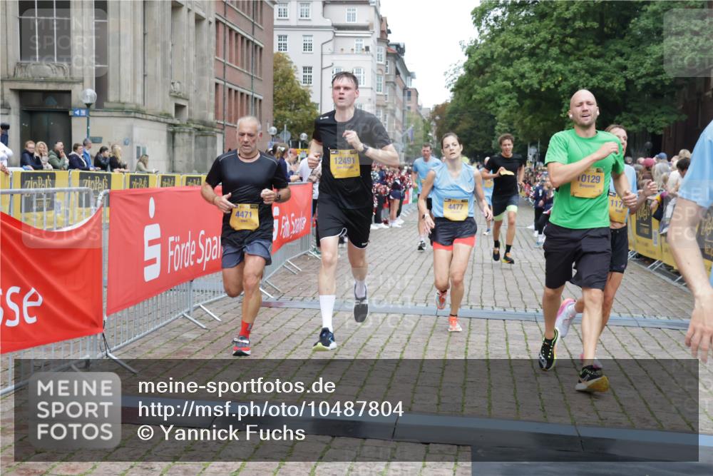 13.09.2026 - Kiel Lauf Yannick Fuchs http://msf.ph/oto/10487804 13.09.2026 10:30:54 Ziel 1574, 1726, 3298, 4933, 5268, 6450, 9866, 9868, 9919, 10543, 12566, 314, 457, 629, 1203, 1454, 1734, 2149, 2379, 2441, 2756, 2762, 4287, 4438, 4471, 4477, 5384, 5592, 5745, 5967, 6291, 7703, 7844, 8122, 8862, 9060, 10129, 10368, 11237, 11781, 12491, 419, 967, 1187, 1834, 2256, 4771, 5035, 5612, 7024, 7330, 11040, 11669, 556, 2762, 4471, 4477, 4837, 7691, 7818, 9644, 9669, 10019, 10129, 11781, 12491 meine-sportfotos.de