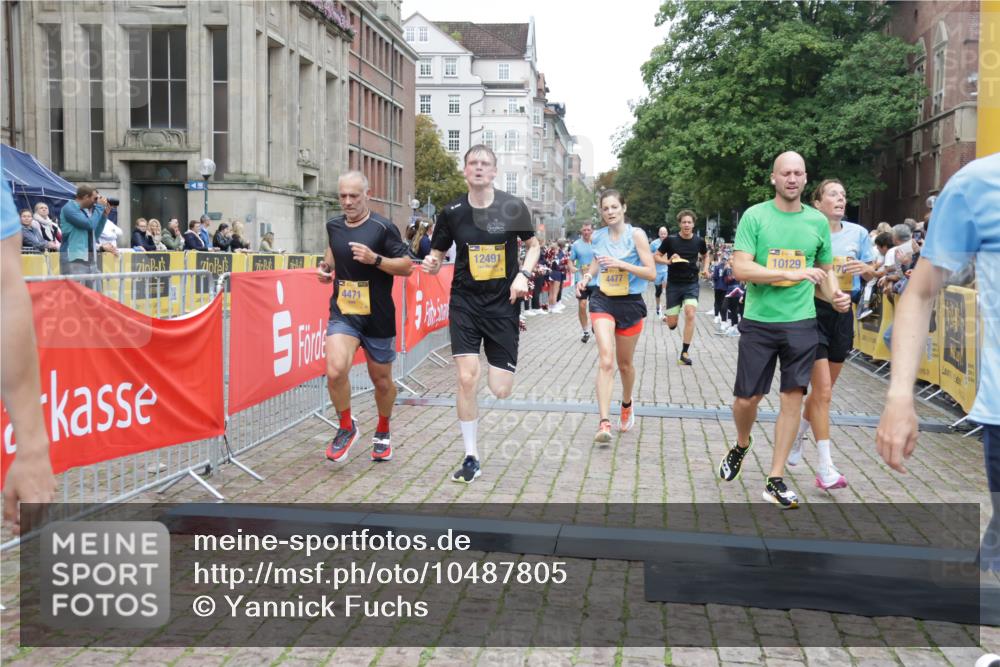13.09.2026 - Kiel Lauf Yannick Fuchs http://msf.ph/oto/10487805 13.09.2026 10:30:54 Ziel 1574, 1726, 3298, 4933, 5268, 6450, 9866, 9868, 9919, 10543, 12566, 314, 457, 629, 1203, 1454, 1734, 2149, 2379, 2441, 2756, 2762, 4287, 4438, 4471, 4477, 5384, 5592, 5745, 5967, 6291, 7703, 7844, 8122, 8862, 9060, 10129, 10368, 11237, 11781, 12491, 419, 967, 1187, 1834, 2256, 4771, 5035, 5612, 7024, 7330, 11040, 11669, 556, 2762, 4471, 4477, 4837, 7691, 7818, 9644, 9669, 10019, 10129, 11781, 12491 meine-sportfotos.de