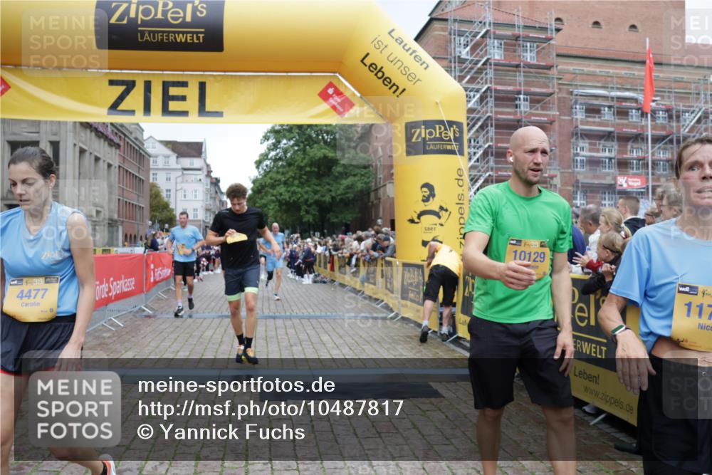 13.09.2026 - Kiel Lauf Yannick Fuchs http://msf.ph/oto/10487817 13.09.2026 10:30:57 Ziel 419, 967, 1187, 1574, 1726, 3298, 4933, 6450, 9866, 9868, 9919, 10543, 11040, 11669, 12566, 314, 457, 629, 1203, 1454, 1734, 2149, 2379, 2441, 2756, 4287, 4438, 5268, 5384, 5592, 5745, 5967, 6291, 7703, 7844, 8122, 8862, 9060, 9866, 9868, 10368, 11237, 227, 1834, 2256, 4771, 5035, 5251, 5612, 7024, 7330, 10780, 556, 1454, 2762, 4438, 4471, 4477, 5384, 9669, 10019, 10129, 11781, 12491 meine-sportfotos.de