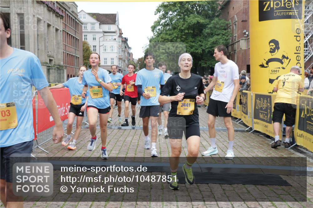 13.09.2026 - Kiel Lauf Yannick Fuchs http://msf.ph/oto/10487851 13.09.2026 10:31:10 Ziel 419, 967, 1187, 1834, 2256, 4771, 5035, 5251, 5612, 7024, 7330, 10780, 11040, 11669, 419, 457, 1574, 1726, 3298, 4287, 4933, 5268, 5592, 5745, 6291, 6450, 8862, 9866, 9868, 9919, 10368, 10543, 11040, 11237, 12566, 227, 1196, 3231, 3727, 4446, 5813, 7335, 7402, 7834, 7863, 8496, 11329, 314, 457, 629, 1203, 2149, 2379, 2441, 2756, 4287, 5592, 5745, 5967, 7703, 9060, 10368, 11237 meine-sportfotos.de