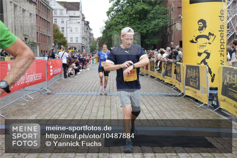 13.09.2026 - Kiel Lauf Yannick Fuchs http://msf.ph/oto/10487884 13.09.2026 10:31:21 Ziel 227, 1834, 2256, 3727, 4446, 4771, 5035, 5251, 5813, 7024, 7330, 7335, 7402, 7834, 7863, 8496, 10780, 11329, 419, 967, 1187, 1574, 1726, 3298, 4933, 5612, 6450, 7330, 9866, 9868, 9919, 10543, 11040, 11669, 12566, 866, 1076, 1196, 1300, 1626, 3231, 4234, 4616, 5071, 5868, 5991, 6045, 7476, 7749, 8645, 8761, 9225, 10489, 12361, 5268, 6291, 8862, 9866, 9868, 12566 meine-sportfotos.de