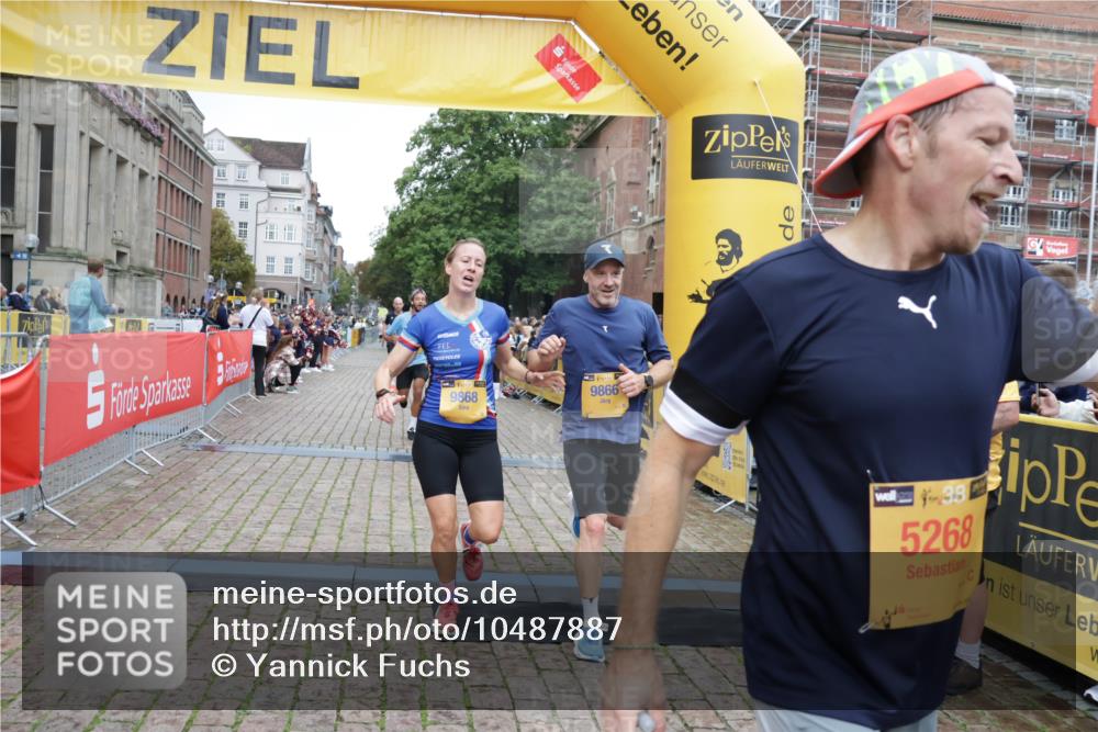 13.09.2026 - Kiel Lauf Yannick Fuchs http://msf.ph/oto/10487887 13.09.2026 10:31:23 Ziel 227, 1834, 3231, 3727, 4446, 5035, 5251, 5813, 7335, 7402, 7834, 7863, 8496, 10780, 11329, 419, 967, 1187, 1574, 1726, 1834, 2256, 3298, 4771, 4933, 5612, 6450, 7024, 7330, 9919, 10543, 11040, 11669, 12566, 866, 900, 1076, 1196, 1300, 1626, 4234, 4616, 5071, 5868, 5870, 5991, 6045, 6220, 7476, 7749, 8531, 8645, 8761, 9225, 10489, 12361, 1726, 5268, 6291, 8862, 9866, 9868, 12566 meine-sportfotos.de