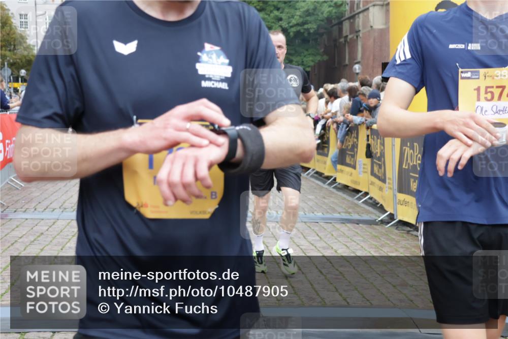 13.09.2026 - Kiel Lauf Yannick Fuchs http://msf.ph/oto/10487905 13.09.2026 10:31:28 Ziel 866, 1196, 1300, 3231, 3727, 4446, 5813, 5991, 7335, 7402, 7834, 7863, 8496, 8645, 8761, 10489, 11329, 227, 419, 967, 1187, 1834, 2256, 3298, 4771, 4933, 5035, 5251, 5612, 6450, 7024, 7330, 9919, 10543, 10780, 11040, 11669, 900, 1076, 1626, 1981, 4234, 4616, 5071, 5134, 5868, 5870, 6045, 6220, 6985, 7375, 7476, 7749, 8531, 9225, 10768, 12028, 12361, 1574, 1726, 3298, 4933, 6450, 9866, 9868, 10543, 12566 meine-sportfotos.de