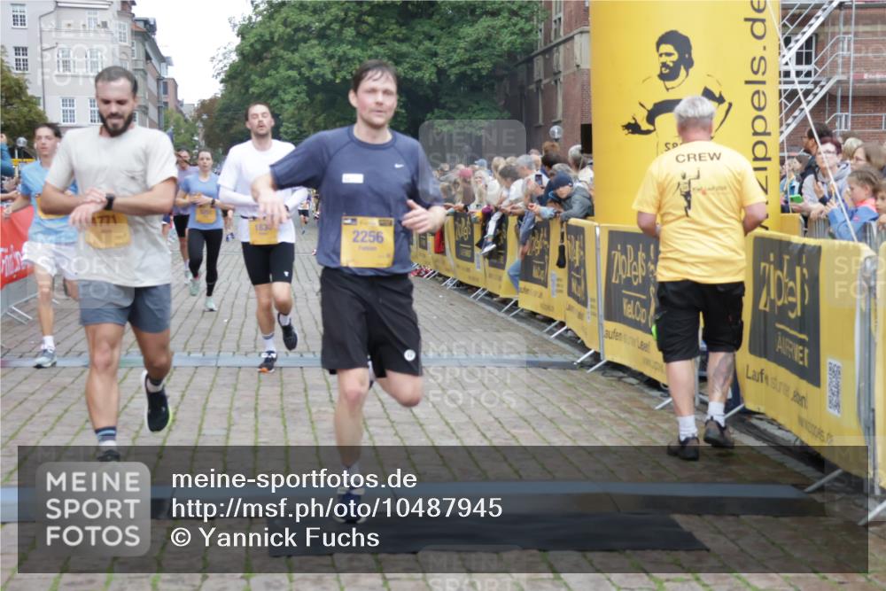 13.09.2026 - Kiel Lauf Yannick Fuchs http://msf.ph/oto/10487945 13.09.2026 10:31:48 Ziel 900, 1076, 1626, 1981, 4616, 5071, 5134, 5868, 5870, 6045, 6220, 6985, 7375, 7476, 8531, 8837, 9438, 10768, 11193, 12028, 12058, 227, 866, 1076, 1196, 1300, 1834, 3231, 3727, 4234, 4446, 5035, 5251, 5813, 5991, 7335, 7402, 7476, 7749, 7834, 7863, 8496, 8645, 8761, 9225, 10489, 10780, 11329, 12361, 153, 520, 577, 1239, 1403, 1406, 2389, 2990, 4816, 4900, 4903, 5965, 8465, 8958, 11722, 11927, 11975, 12024, 12127, 227, 1834, 2256, 4771, 5035, 5251, 5612, 7024, 7330 meine-sportfotos.de