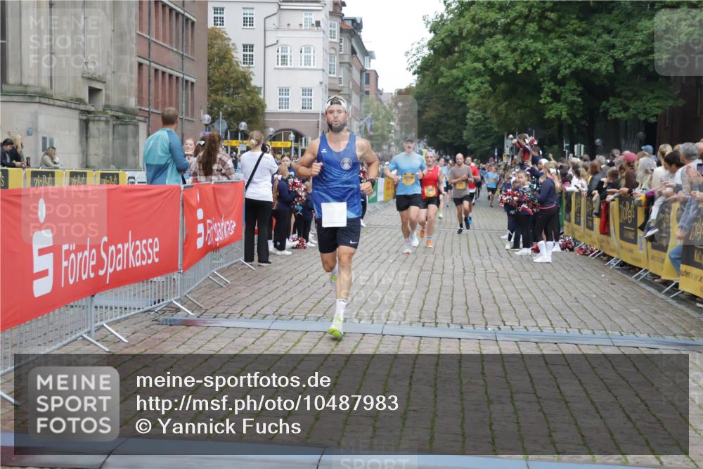 13.09.2026 - Kiel Lauf Yannick Fuchs http://msf.ph/oto/10487983 13.09.2026 10:32:01 Ziel 153, 520, 577, 1239, 1403, 1406, 2389, 2990, 4816, 4900, 8837, 8958, 11722, 11927, 12024, 12058, 12127, 866, 900, 1076, 1196, 1300, 1626, 1981, 3231, 4234, 4616, 5071, 5134, 5868, 5870, 5991, 6045, 6220, 6985, 7375, 7476, 7749, 8531, 8645, 8761, 9225, 9438, 10489, 10768, 11193, 12028, 12361, 524, 2716, 3353, 3570, 4079, 4903, 5965, 7790, 8376, 8465, 8489, 10087, 10981, 11416, 11975, 12761, 3231, 3727, 4446, 7834, 8496 meine-sportfotos.de