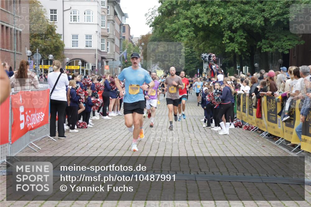 13.09.2026 - Kiel Lauf Yannick Fuchs http://msf.ph/oto/10487991 13.09.2026 10:32:03 Ziel 153, 520, 577, 1239, 1403, 1406, 2389, 2990, 4816, 4900, 4903, 5965, 8465, 8958, 11722, 11927, 11975, 12024, 12058, 12127, 866, 900, 1076, 1196, 1300, 1626, 1981, 4234, 4616, 5071, 5134, 5868, 5870, 5991, 6045, 6220, 6985, 7375, 7476, 7749, 8531, 8645, 8761, 8837, 9225, 9438, 10489, 10768, 11193, 12028, 12058, 12361, 524, 2716, 3353, 3570, 3923, 4079, 7790, 8376, 8489, 8878, 10087, 10981, 11416, 11451, 11612, 12761, 1196, 3231, 3727, 4446, 7834, 8496 meine-sportfotos.de