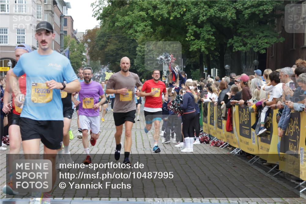 13.09.2026 - Kiel Lauf Yannick Fuchs http://msf.ph/oto/10487995 13.09.2026 10:32:05 Ziel 153, 520, 577, 1239, 1403, 1406, 2389, 2990, 4816, 4903, 5965, 8465, 10087, 10981, 11416, 11722, 11927, 11975, 12024, 12127, 866, 900, 1076, 1196, 1300, 1406, 1626, 1981, 2389, 4234, 4616, 4900, 5071, 5134, 5868, 5870, 5991, 6045, 6220, 6985, 7375, 7476, 7749, 8531, 8645, 8761, 8837, 8958, 9225, 9438, 10489, 10768, 11193, 12024, 12028, 12058, 12361, 524, 2716, 3353, 3570, 3923, 4079, 4349, 6435, 7790, 8376, 8489, 8878, 11451, 11612, 12761, 866, 1196, 1300, 3231, 3727 meine-sportfotos.de