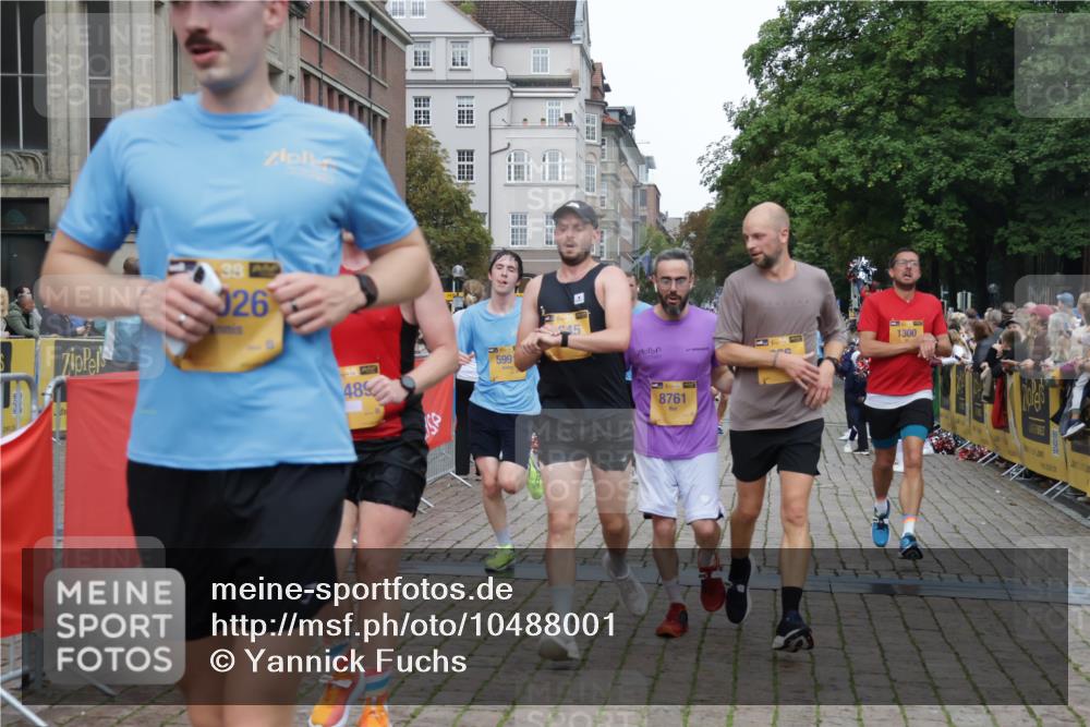 13.09.2026 - Kiel Lauf Yannick Fuchs http://msf.ph/oto/10488001 13.09.2026 10:32:07 Ziel 153, 520, 1239, 1403, 2716, 2990, 4816, 4903, 5965, 8465, 8489, 10087, 10981, 11416, 11722, 11927, 11975, 12127, 577, 866, 900, 1076, 1300, 1403, 1406, 1626, 1981, 2389, 4234, 4616, 4900, 5071, 5134, 5868, 5870, 5991, 6045, 6220, 6985, 7375, 7476, 7749, 8531, 8645, 8761, 8837, 8958, 9225, 9438, 10768, 11193, 12024, 12028, 12058, 12361, 524, 3353, 3570, 3923, 4079, 4349, 6435, 7790, 8376, 8878, 11451, 11612, 12367, 12761, 866, 1196, 1300, 3231, 3727, 4234 meine-sportfotos.de