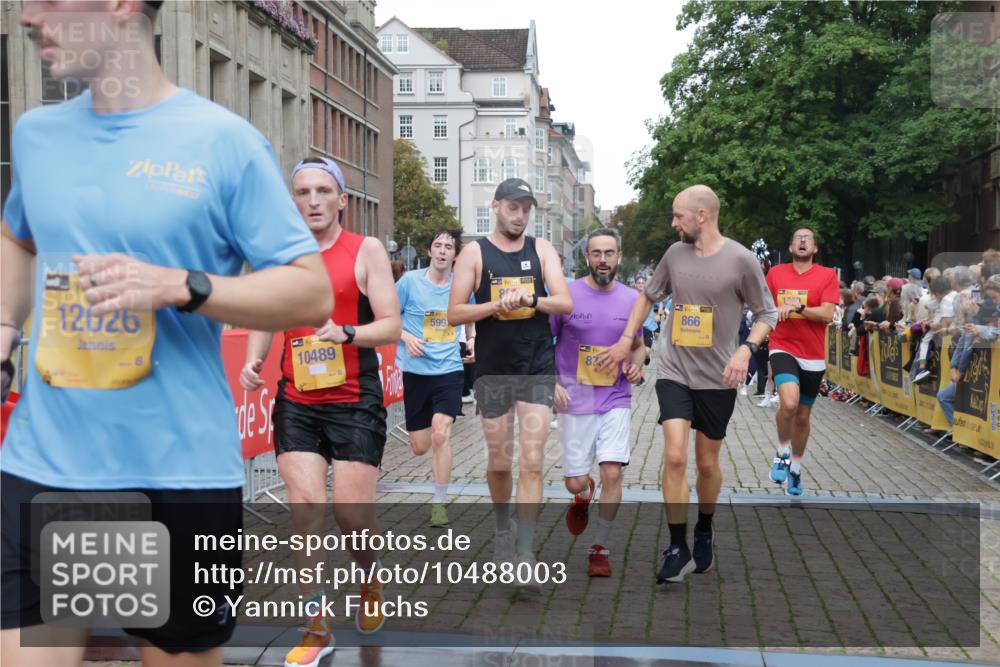13.09.2026 - Kiel Lauf Yannick Fuchs http://msf.ph/oto/10488003 13.09.2026 10:32:07 Ziel 153, 520, 1239, 1403, 2716, 2990, 4816, 4903, 5965, 8465, 8489, 10087, 10981, 11416, 11722, 11927, 11975, 12127, 577, 866, 900, 1076, 1300, 1403, 1406, 1626, 1981, 2389, 4234, 4616, 4900, 5071, 5134, 5868, 5870, 5991, 6045, 6220, 6985, 7375, 7476, 7749, 8531, 8645, 8761, 8837, 8958, 9225, 9438, 10768, 11193, 12024, 12028, 12058, 12361, 524, 3353, 3570, 3923, 4079, 4349, 6435, 7790, 8376, 8878, 11451, 11612, 12367, 12761, 866, 1196, 1300, 3231, 3727, 4234 meine-sportfotos.de